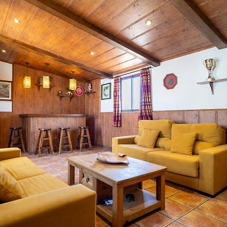 Casa Con Patio Y Terraza En Barrio Historico De La Villa, Junto Al Adarve Priego De Cordoba Exterior photo